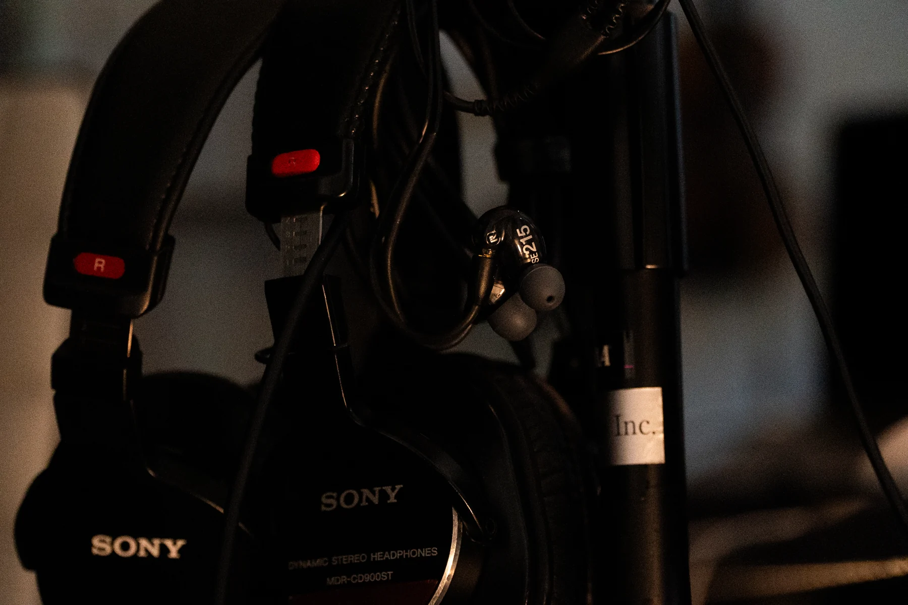 SHURE SE215と音響機材